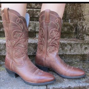 Arias Heritage R Toe Cowgirl Boots